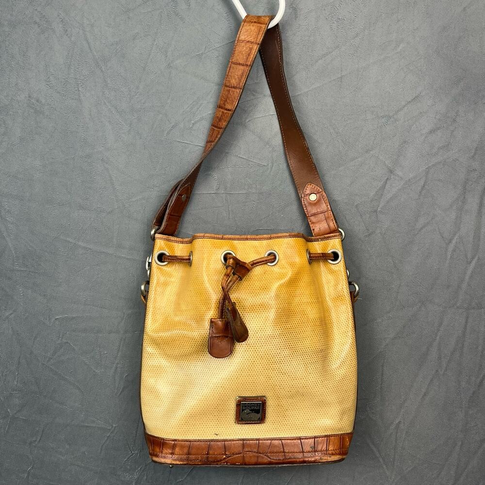 Vintage Dooney & Bourke Shoulder Purse Made in USA Y-06